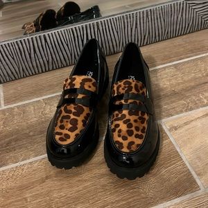 Jones New York black patent animal print loafers! So lightweight and comfy!